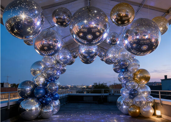 Zamknięta piłka lustrzana z PVC 1,5-3 m do dekoracji imprez i wystaw